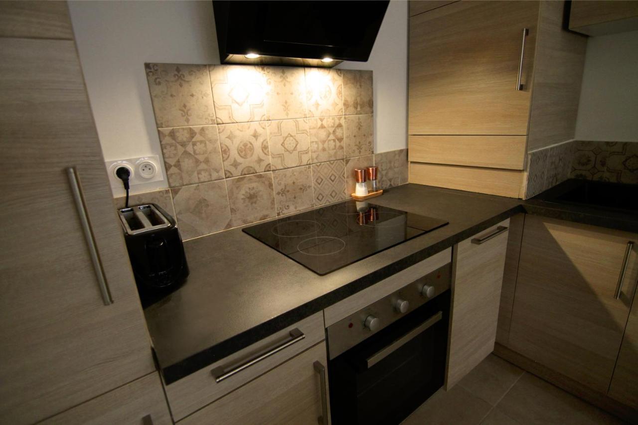 Apartment Right In The Heart Of แซ็ต ภายนอก รูปภาพ